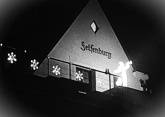 Felsenburg 4* Staré Splavy
